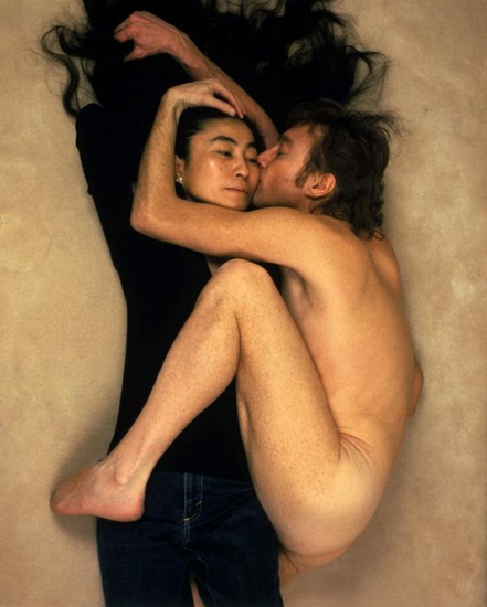041 - Annie Leibovitz - Lennon y Ono - 1980